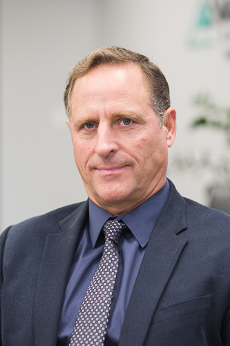 Dean Richards headshot