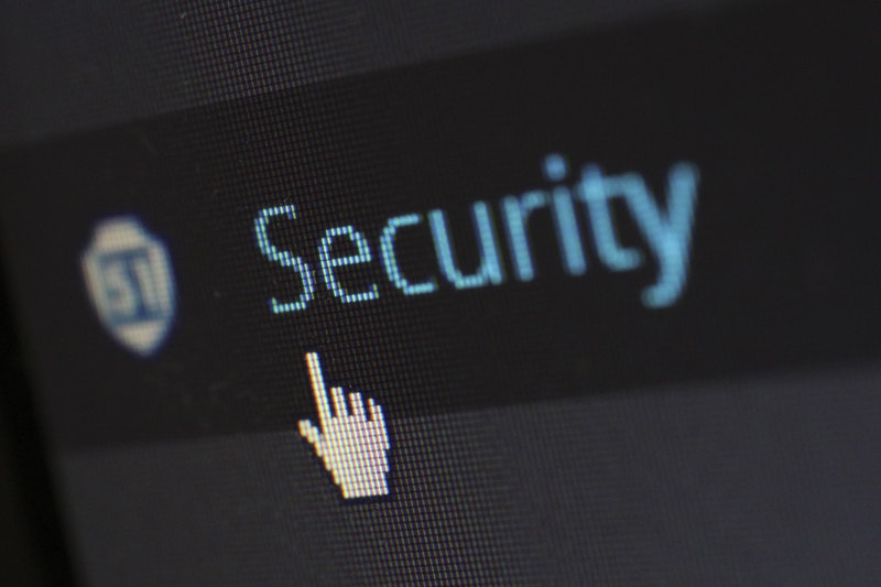 computer mouse hovering security setting on screen