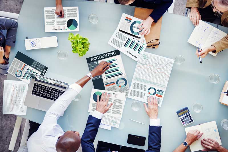 outsourced-accounting-meeting bus driver steering