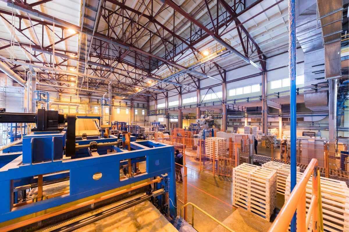 4 Manufacturing Industry Issues & Trends for 2022